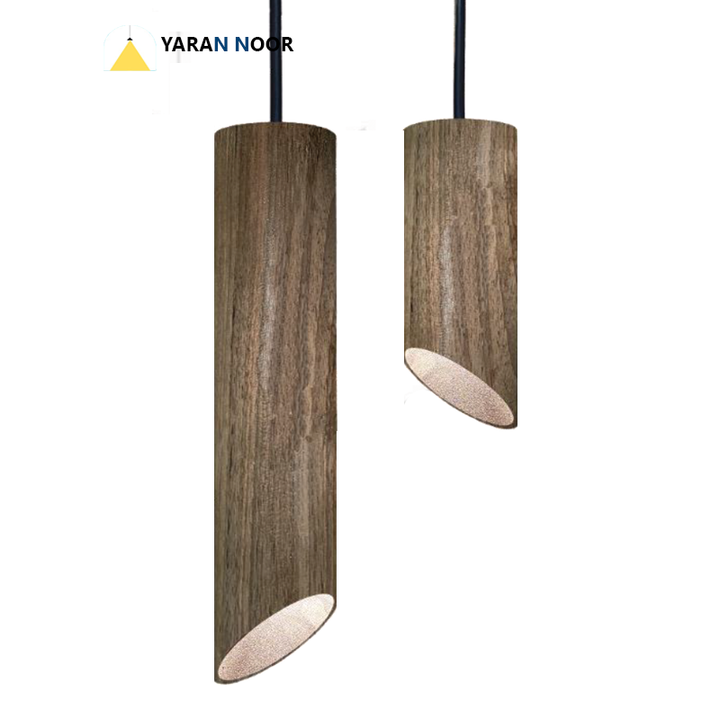 چراغ آویز و سقفی مورب چوبی